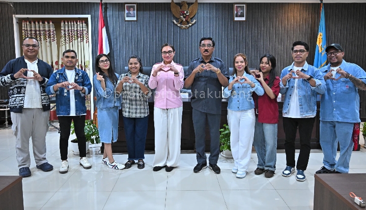Wakili NTT di Pesparawi Nasional, Tim Musik Pop Gerejawi Dilepas Wakil Wali Kota Kupang